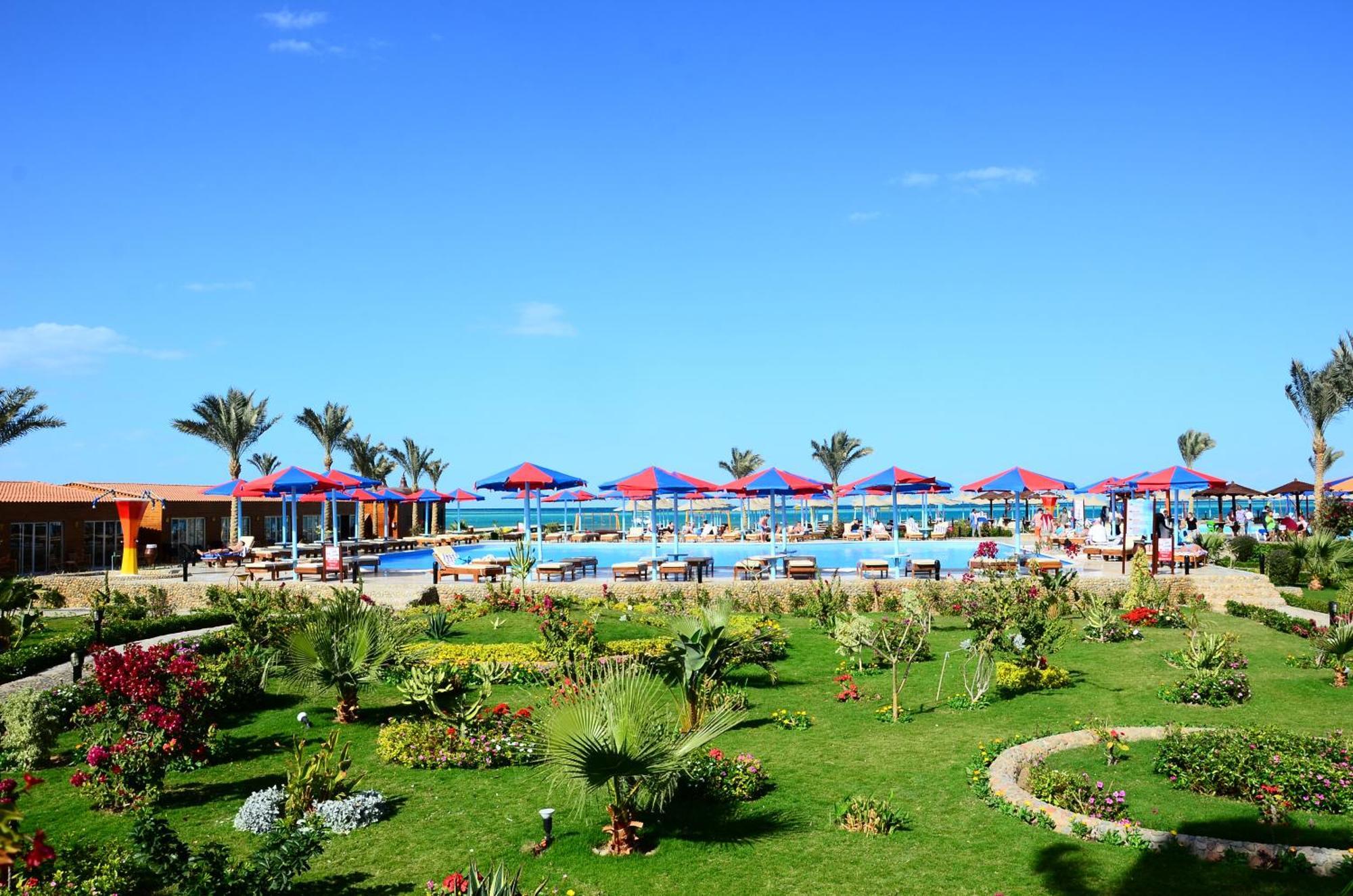 ОТЕЛЬ HAWAII RIVIERA AQUA PARK RESORT - FAMILIES AND COUPLES ONLY ХУРГАДА  3* (Египет) - от 1094 UAH | NOCHI